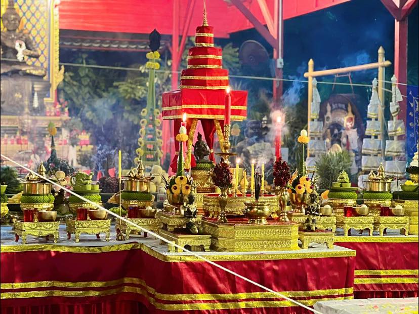 เหรียญสุริยัน จันทราเนื้อคันฉ่องพรายเงิน พระอาจารย์เลี้ยง (หลวงพี่เลี้ยง) วัดจอมเกษ ปี 2566 - Image 7