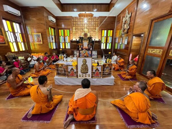 รูปหล่อเบ้าทุบรุ่นแรก หลวงปู่นิ่ม วัดพุทธมงคล จ.สุพรรณบุรี เนื้อรมดำฐานสนิมเขียวแช่น้ำมนต์มหาจินดามณี ปี 2566 - Image 12