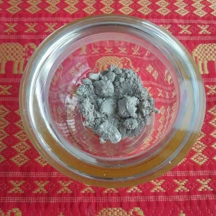 พระผงนั่งเมฆห่มเฉียงเสาร์ 5 เนื้อว่าน 108 ตะกรุดคู่เงิน ทองแดง หลวงปู่แสน วัดบ้านหนองจิก ปี 2561 - Image 11